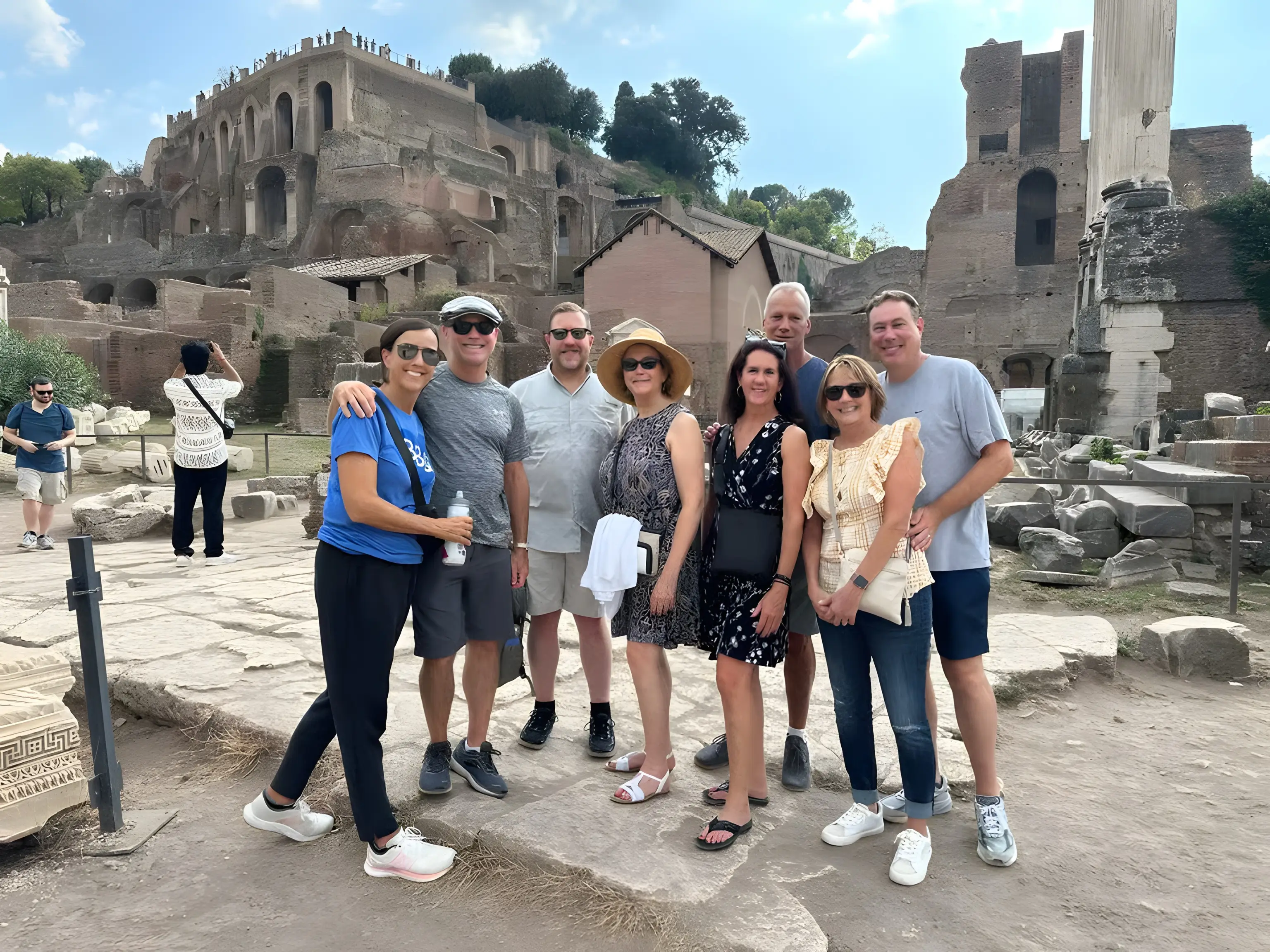 roman forum group tour.avif